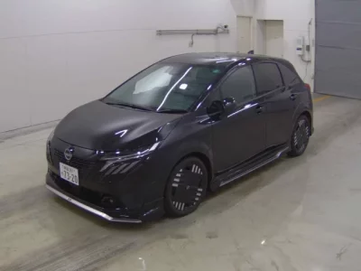 Nissan AURA
