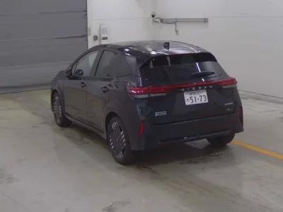 Nissan AURA