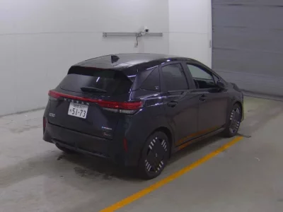 Nissan AURA