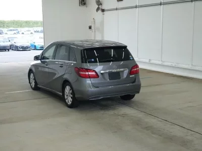 Mercedes-Benz B CLASS
