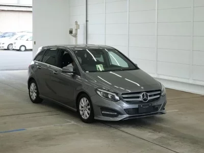 Mercedes-Benz B CLASS