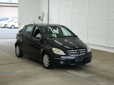 Mercedes-Benz B CLASS