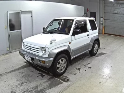 Mitsubishi PAJERO JR