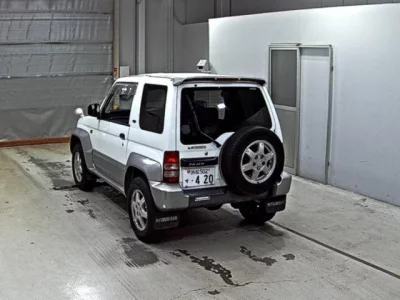 Mitsubishi PAJERO JR