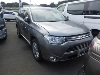 Mitsubishi OUTLANDER PHEV