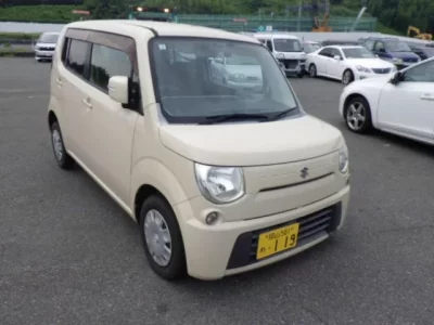 Suzuki MRWAGON