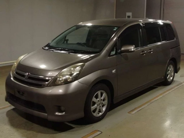 Toyota ISIS