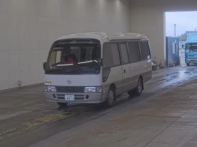 Toyota COASTER