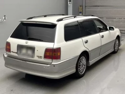 Toyota CROWN ESTATE