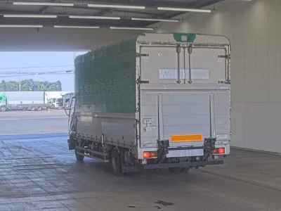 Mitsubishi FUSO FIGHTER