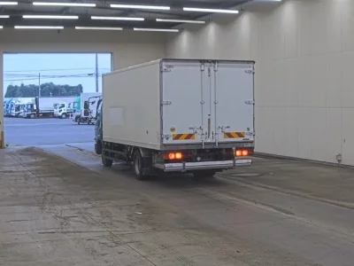 Mitsubishi FUSO FIGHTER
