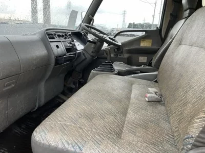 Mitsubishi MINIYON