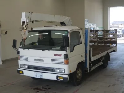 Mazda TITAN