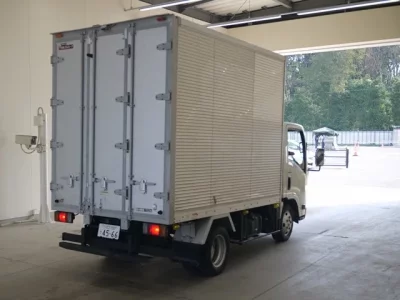 Mazda TITAN