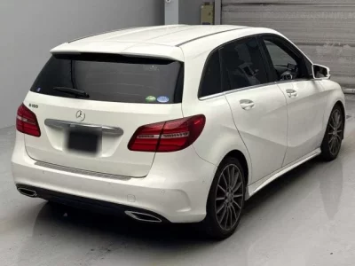 Mercedes-Benz B CLASS