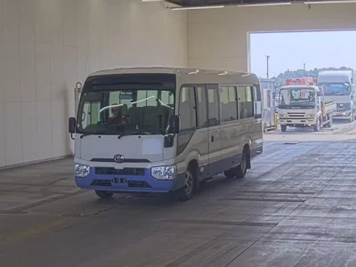 Toyota COASTER