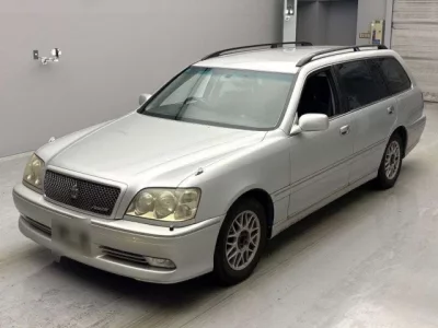Toyota CROWN ESTATE