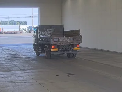 Nissan TRUCK