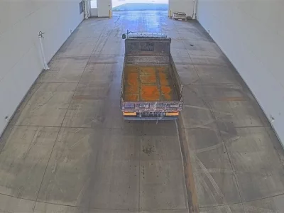 Nissan TRUCK