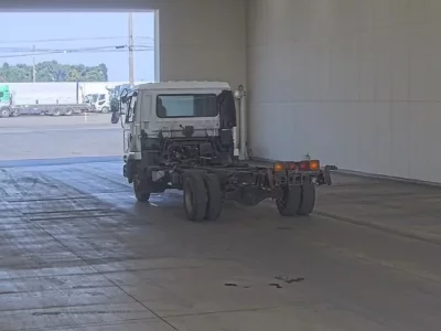 Nissan TRUCK