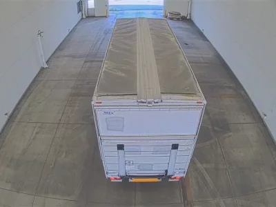 Nissan TRUCK