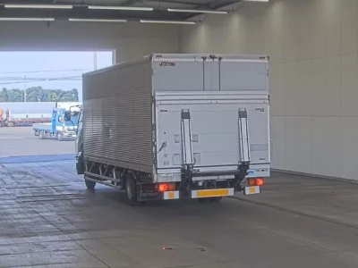 Mitsubishi FUSO FIGHTER