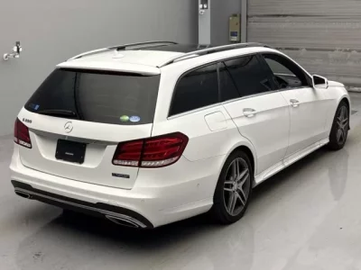 Mercedes-Benz E CLASS WAGON