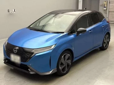 Nissan AURA