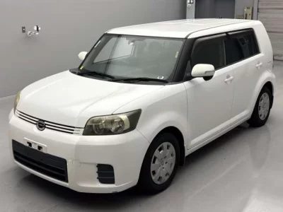 Toyota COROLLA RUMION