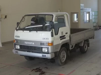 Toyota HIACE TRUCK