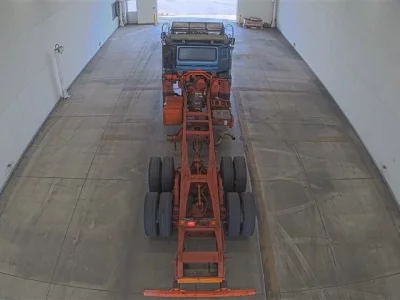 Nissan TRUCK