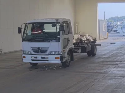 Nissan UD SERIES