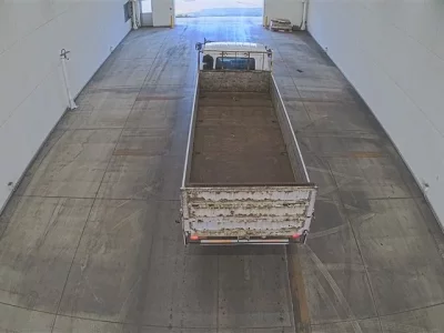 Nissan TRUCK