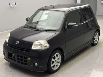 Daihatsu Esse
