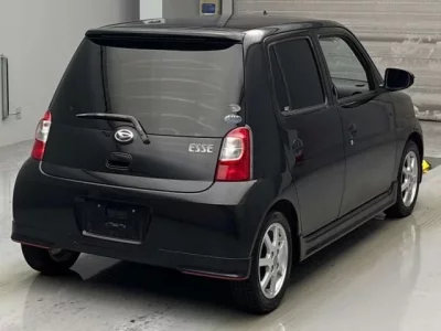 Daihatsu Esse