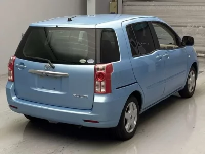 Toyota RAUM