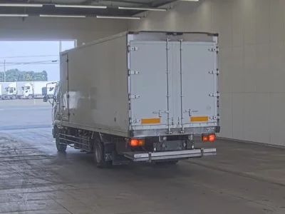 Mitsubishi FUSO FIGHTER