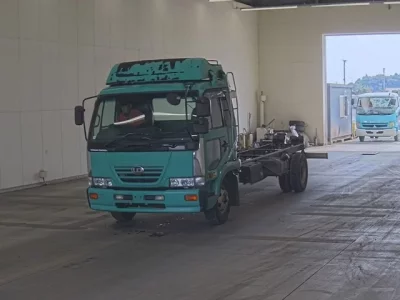 Nissan CONDOR
