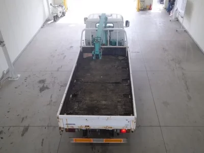 Nissan TRUCK