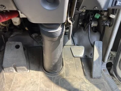 Nissan TRUCK