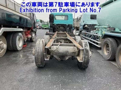Nissan TRUCK