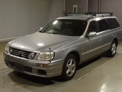 Nissan STAGEA