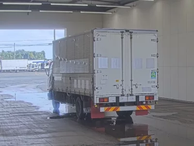Mitsubishi FUSO FIGHTER