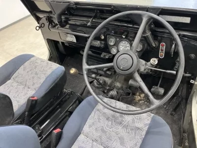 Mitsubishi JEEP