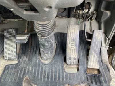Mitsubishi MINIYON