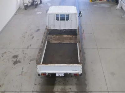 Mazda TITAN