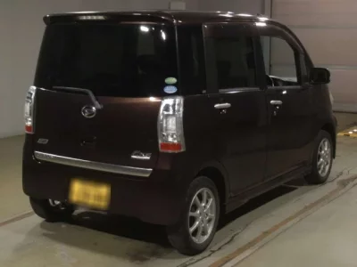 Daihatsu TANTO EXE
