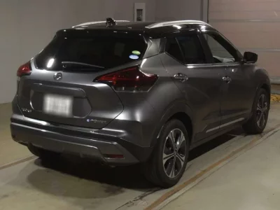 Nissan KICKS