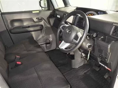 Toyota PIXIS MEGA