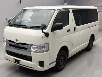 Toyota REGIUS VAN